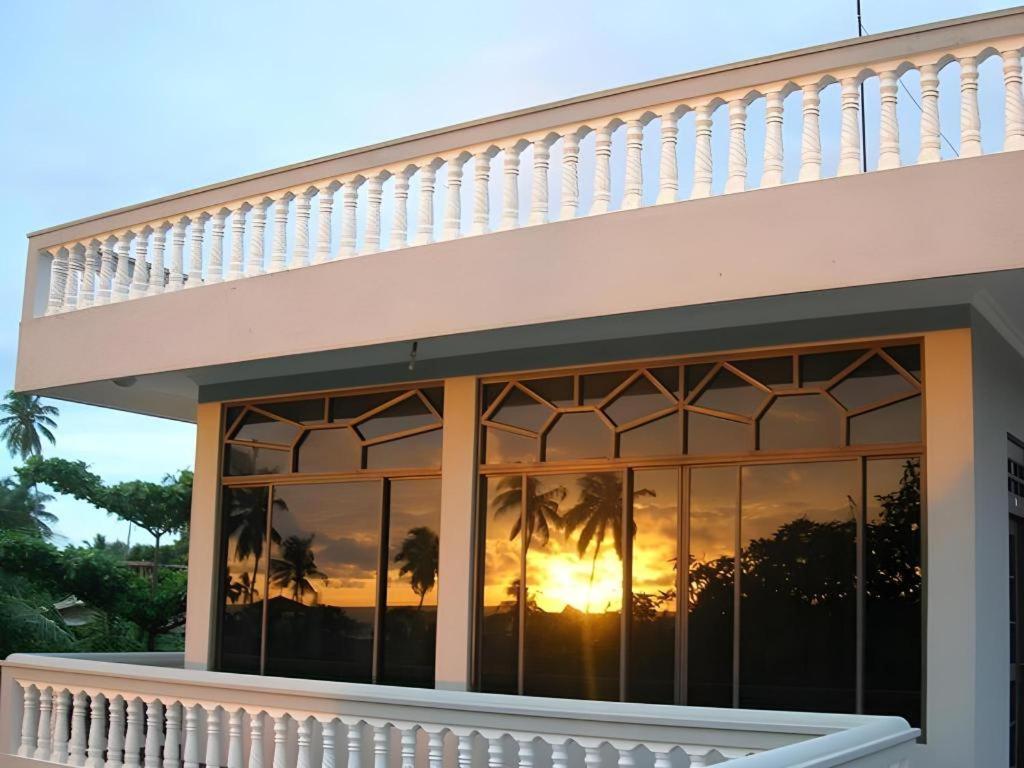 Sagarika Beach Hotel Moragalla Exterior photo